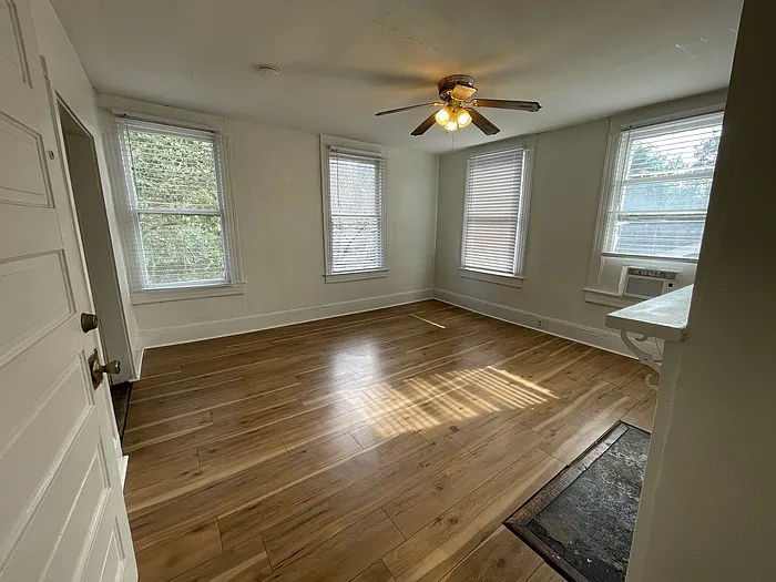 520 Holly St #4 — Photo 5