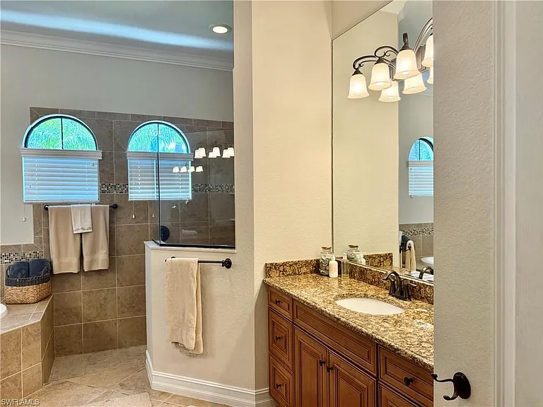 9594 Firenze Cir — Photo 13