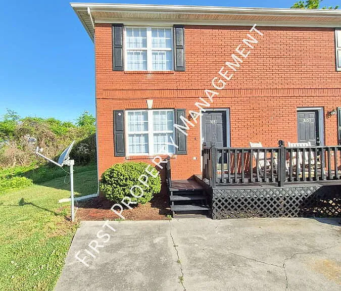 3151 Willow Springs Dr S — Photo 1