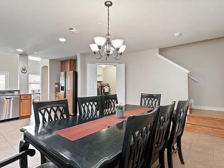 1173 Landon Ln — Photo 17