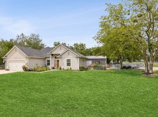 121 E Tutt St, Howe, TX 75459