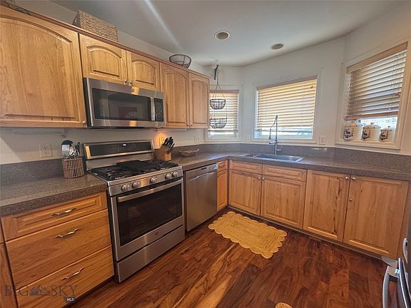 3rd image of 1002 Boylan Rd Stop G