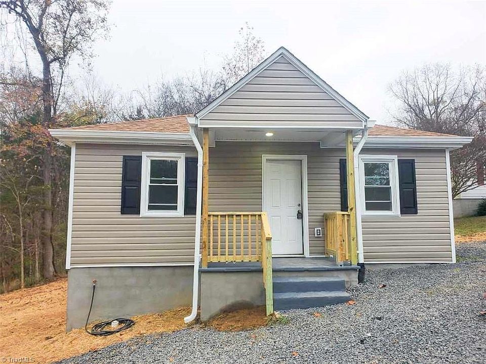 1st image of 174 Julia St
