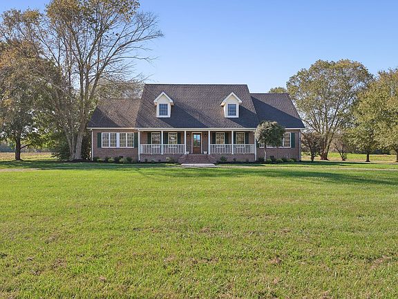 2nd image of 2397 Mount View Rd