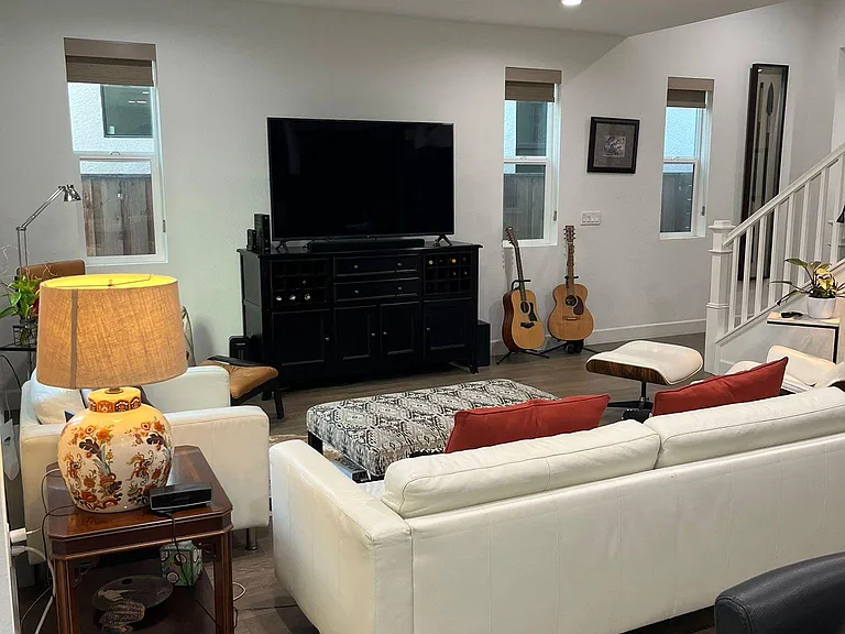 5685 Mulholland Ave — Photo 7