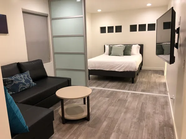 1069 Law St #A, San Diego, CA 92109