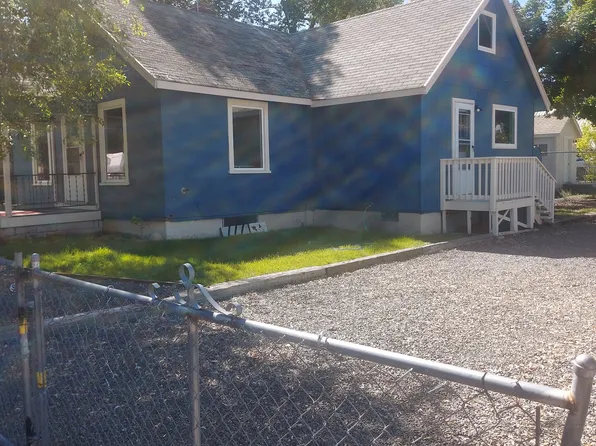 835 N 3rd St, Lakeview, OR 97630