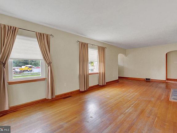 4th image of 13038 Welty Rd