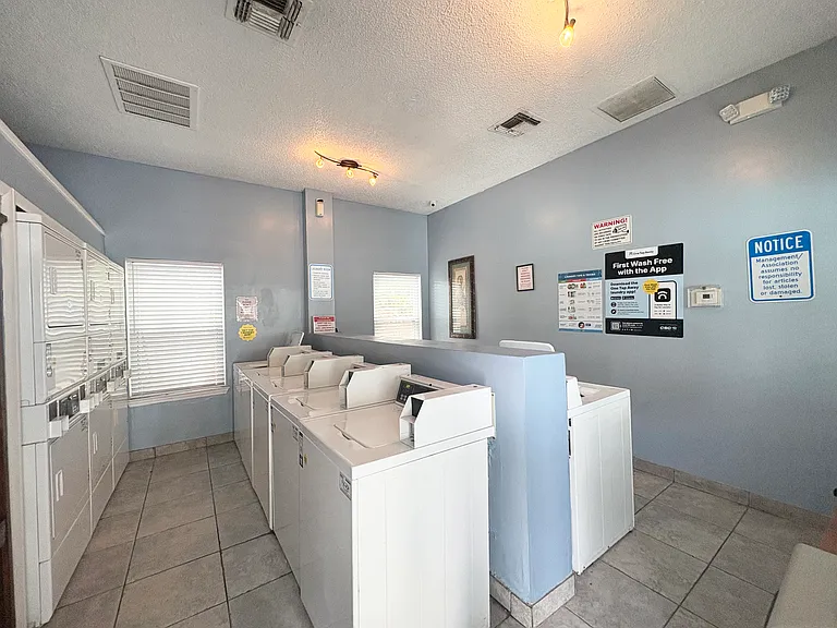 2569 Grassy Point Dr #109 — Photo 17