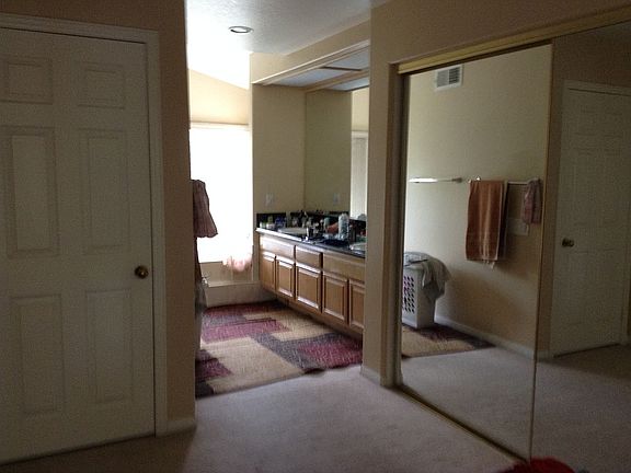 Master bd rm walk in ba rm