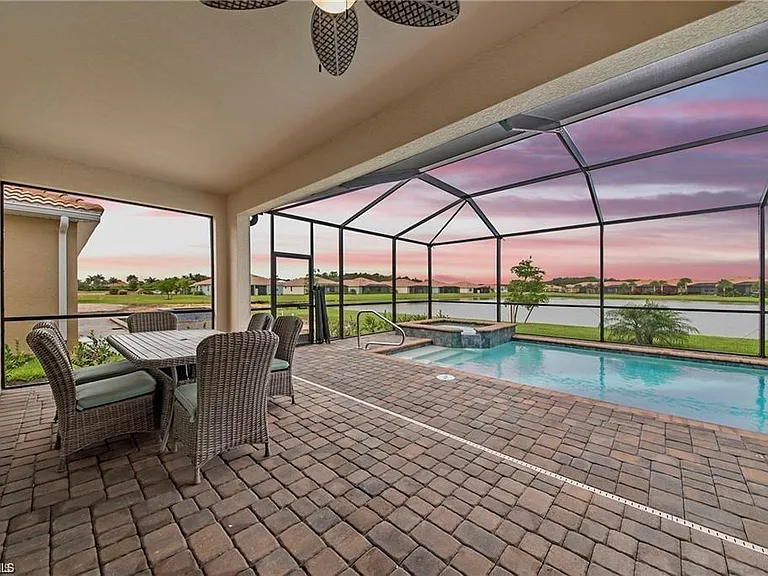 10284 Livorno Dr — Photo 19