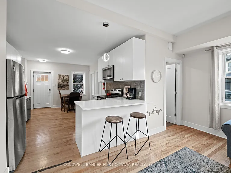 72 Saint Andrew St — Photo 11