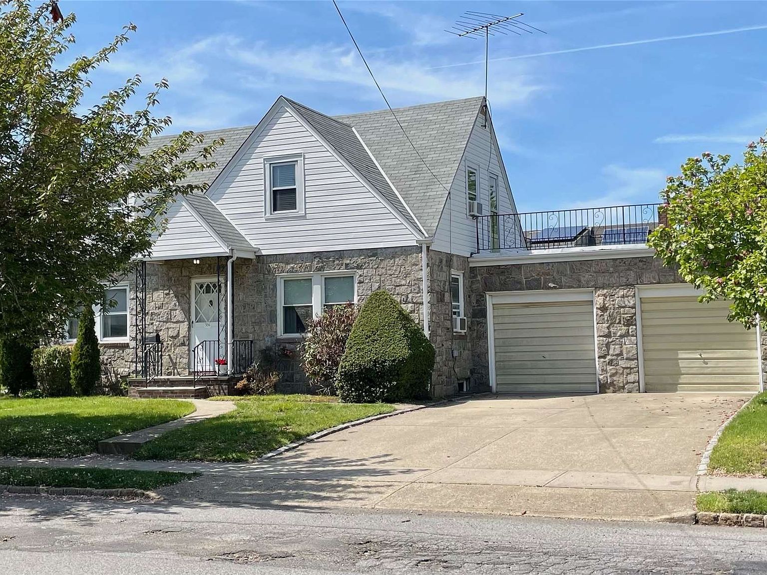 386 Jackson Avenue, Mineola, NY 11501 Zillow