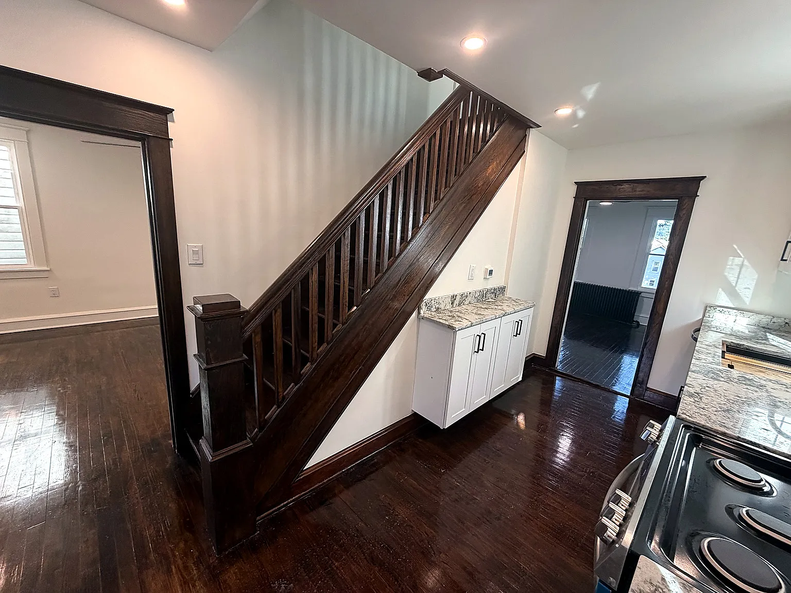 2 bed, 1144 sqft, $1,850 — Photo 3