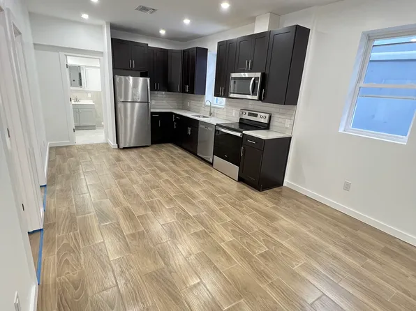 248 Richmond Ter APT 2R, Staten Island, NY 10301
