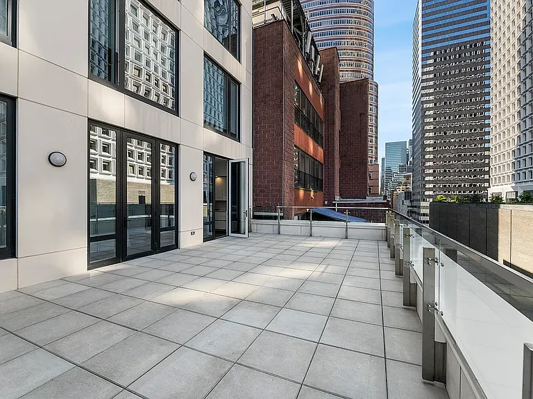 232 E 54th St #10A — Photo 3