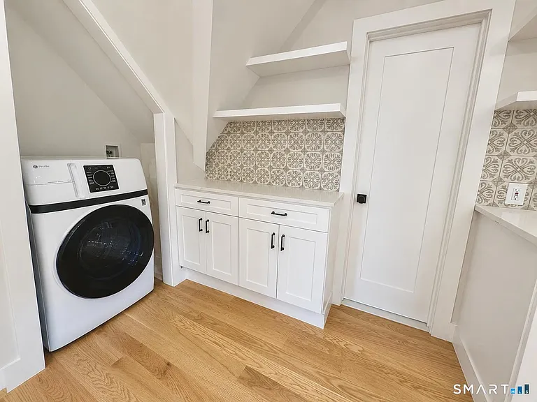 25 Quintard Ave — Photo 28