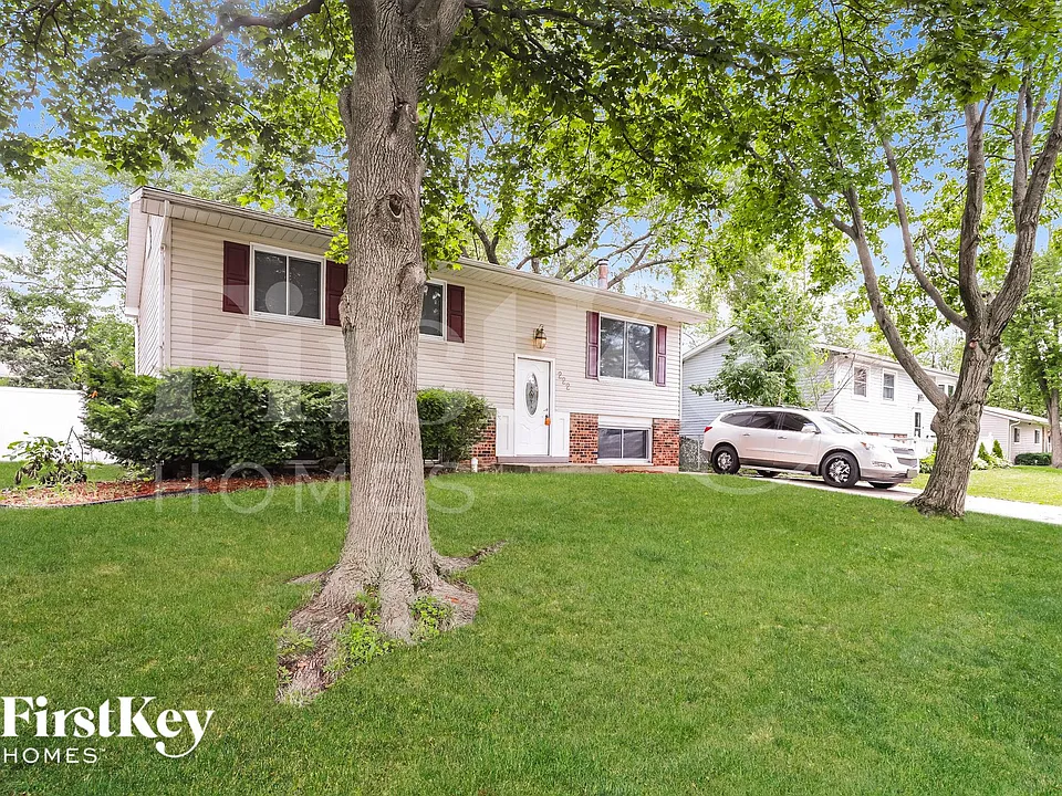 222 Pacific Dr