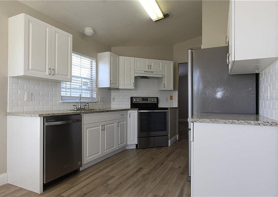 2nd image of 9813 Dean Cove Ln #0