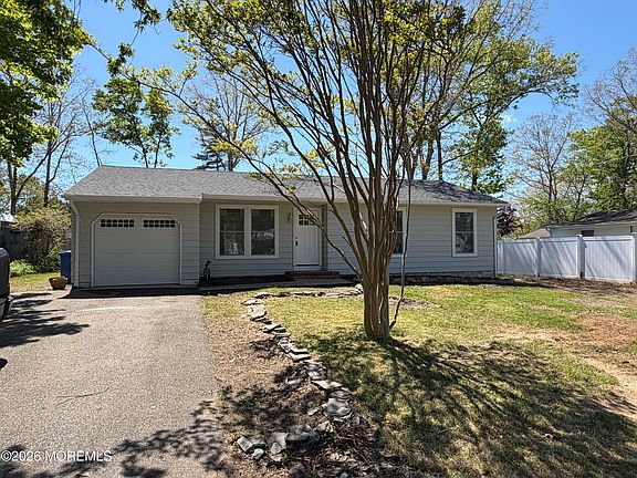 2nd image of 43 Lighthouse Drive