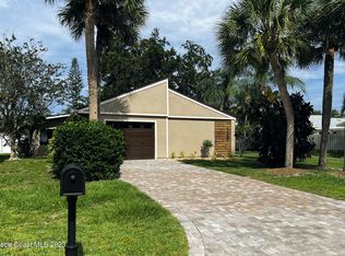 125 Woodside Dr, Melbourne, FL 32940