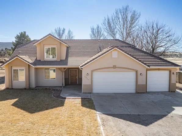 1037 W Amethyst Dr, St George, UT 84770