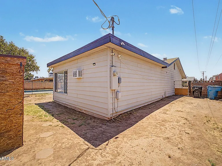 6536 W Turney Ave — Photo 41