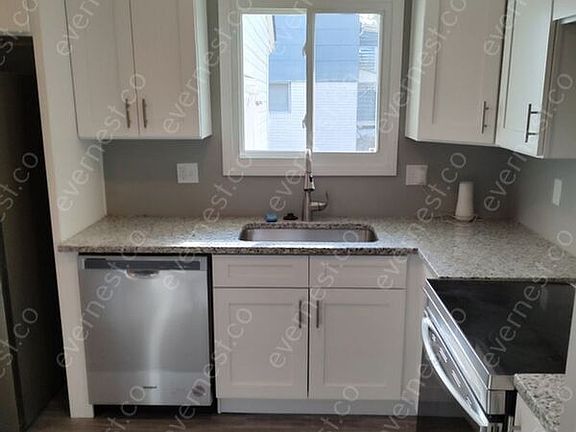 5th image of 7920 Garfield Ave