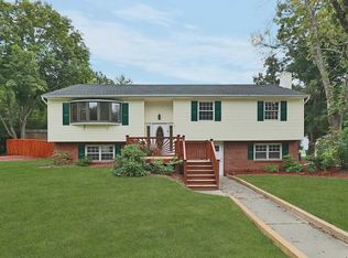 2 Wendy Rd, Wappingers Falls, NY 12590