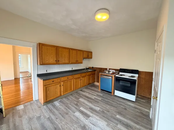 543 Broadway #11D, Somerville, MA 02145