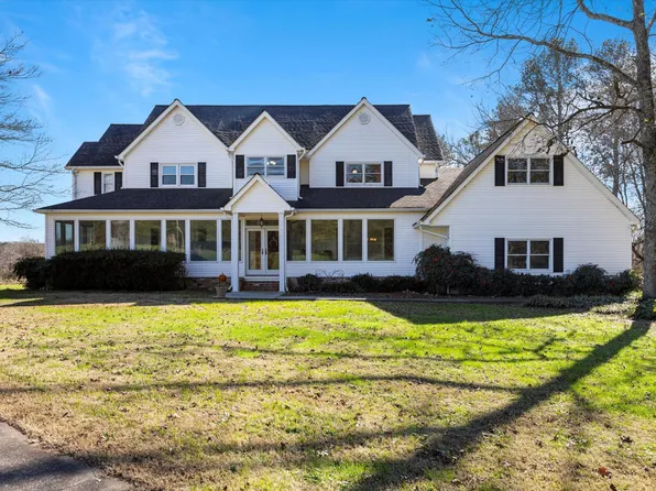 136 Osage Dr, Tunnel Hill, GA 30755