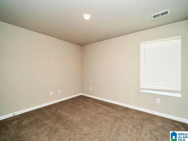 211 Driftwood Ln — Photo 16