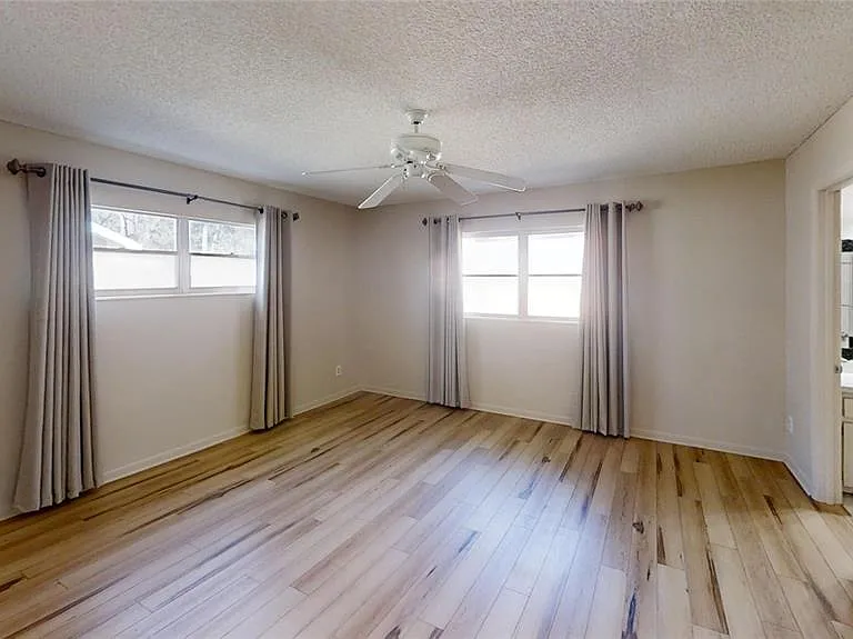 8625 SW 94th St #A — Photo 11