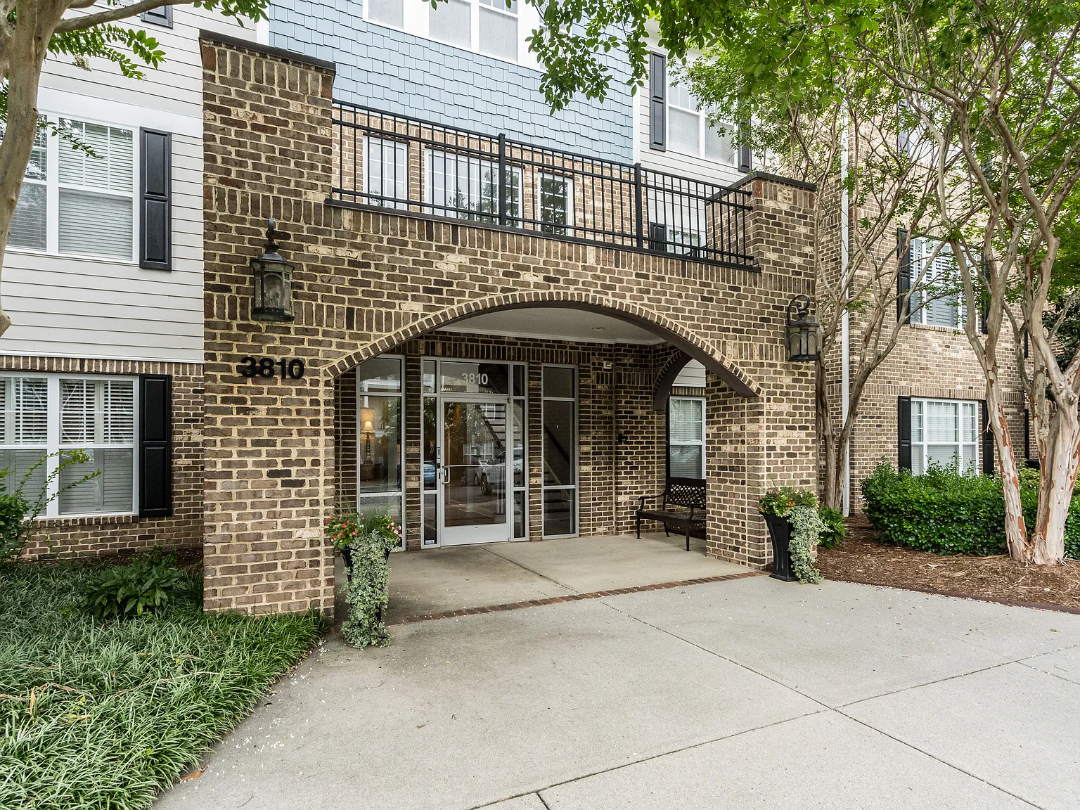 2 bed, 1408 sqft, $1,650 — Photo 2