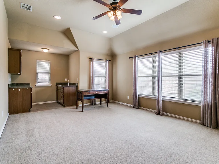224 Wallington Way — Photo 6