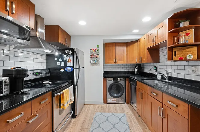 1421 Columbia Rd NW #B4 — Photo 20