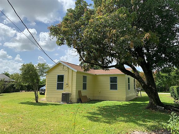 5th image of 337 E Obispo Avenue