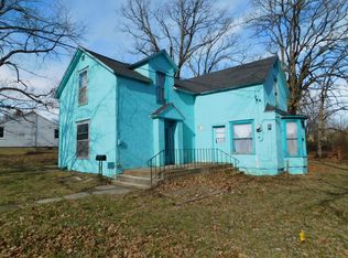 625 W 1st St, Mountain Grove, MO 65711