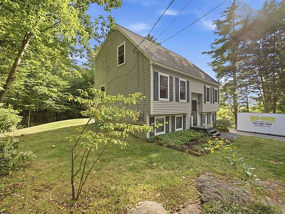3rd image of 33 Old Rochester Road