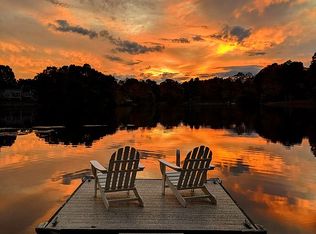 20 Clayton Pl, Ridgefield, CT 06877