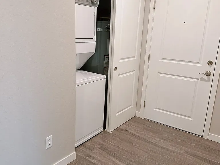1117 N Garden St — Photo 29