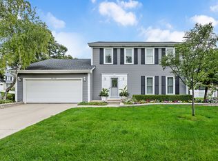 1820 Hatch St, Downers Grove, IL 60516