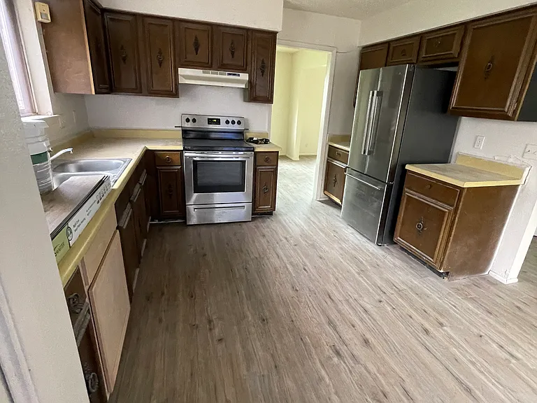 6307 Green Circle Dr — Photo 5