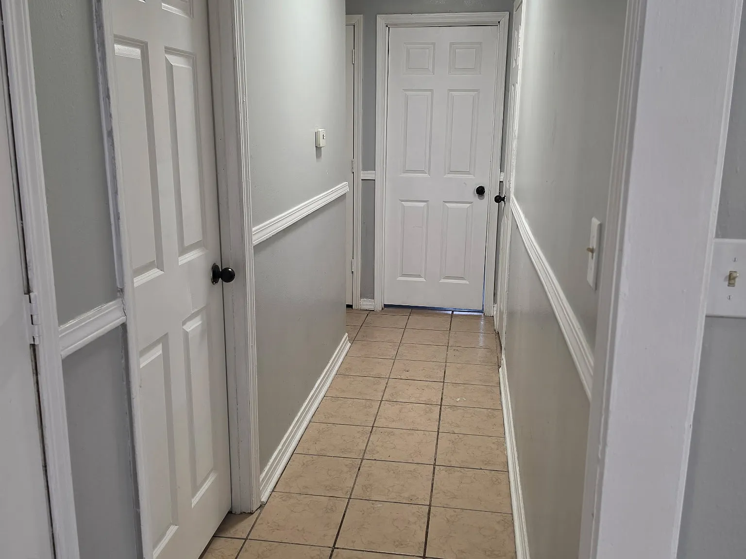 3 bed, 968 sqft, $950 — Photo 2