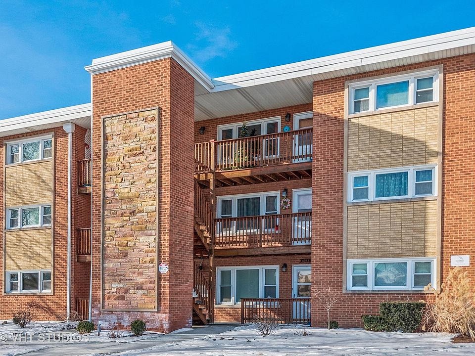 1st image of 6058 N Melvina Ave APT 2