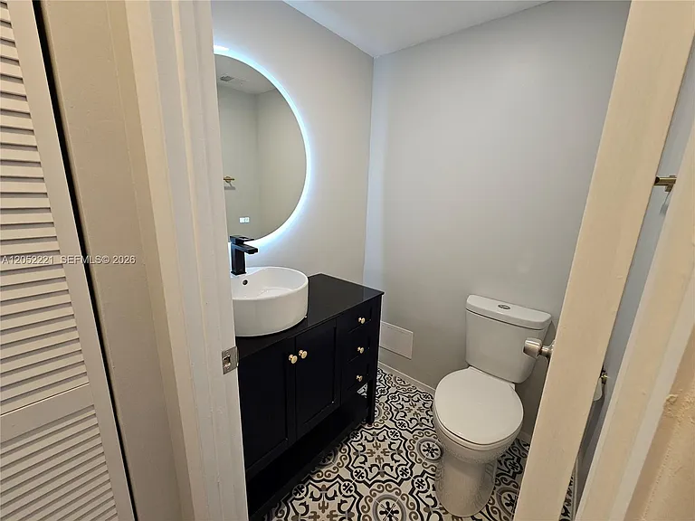 1985 S Ocean Dr #5D — Photo 8