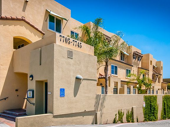 3rd image of 7705 El Cajon Blvd Unit 11