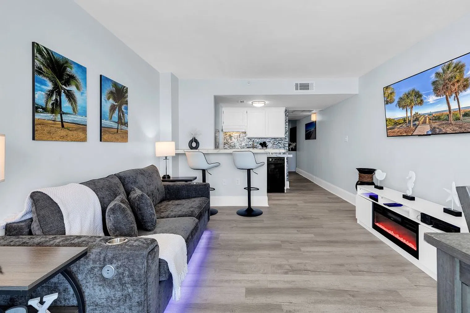 1 bed, 1.0 bath, 699 sqft, $2,340 — Photo 3