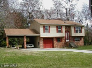 8001 Whites Cove Rd, Pasadena, MD 21122