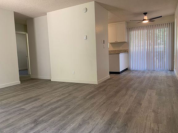 5th image of 10445 SW Capitol Hwy #378-17